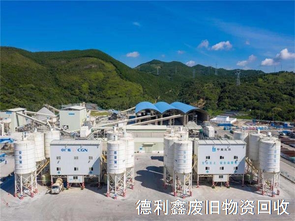 張家口回收攪拌站，專業(yè)攪拌站設(shè)備回收